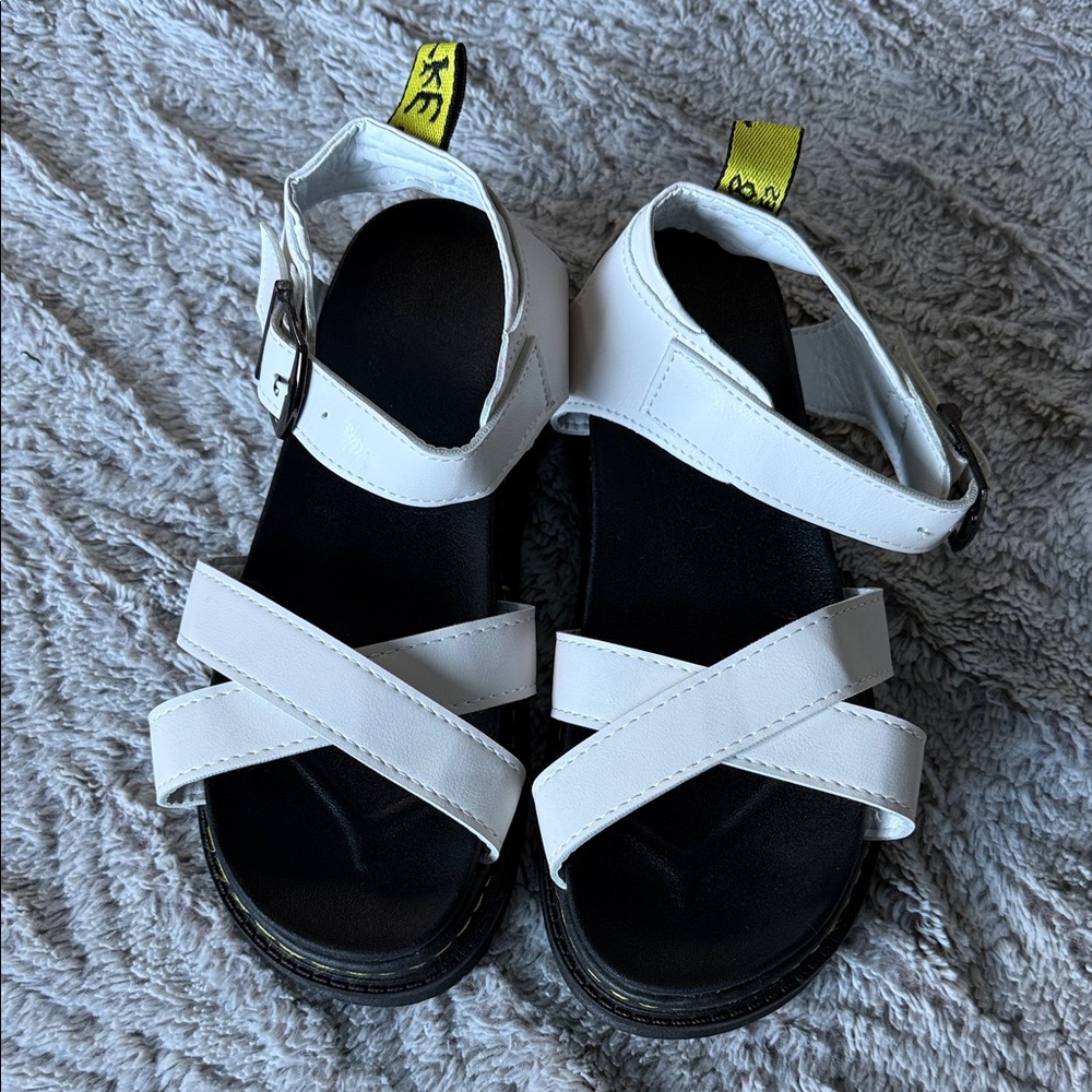 Women’s White Platform Sandals
